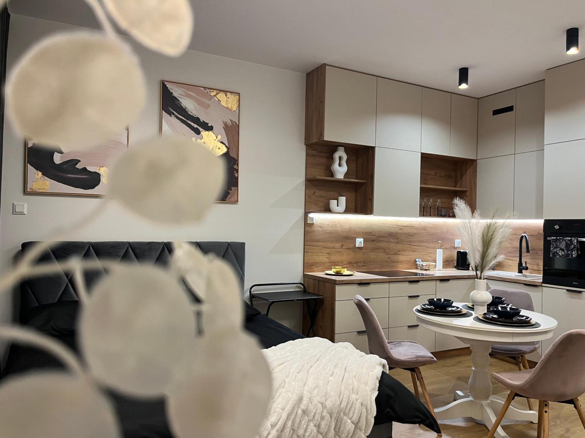 Apartament Nova Klonova Porto Kielce Dış mekan fotoğraf