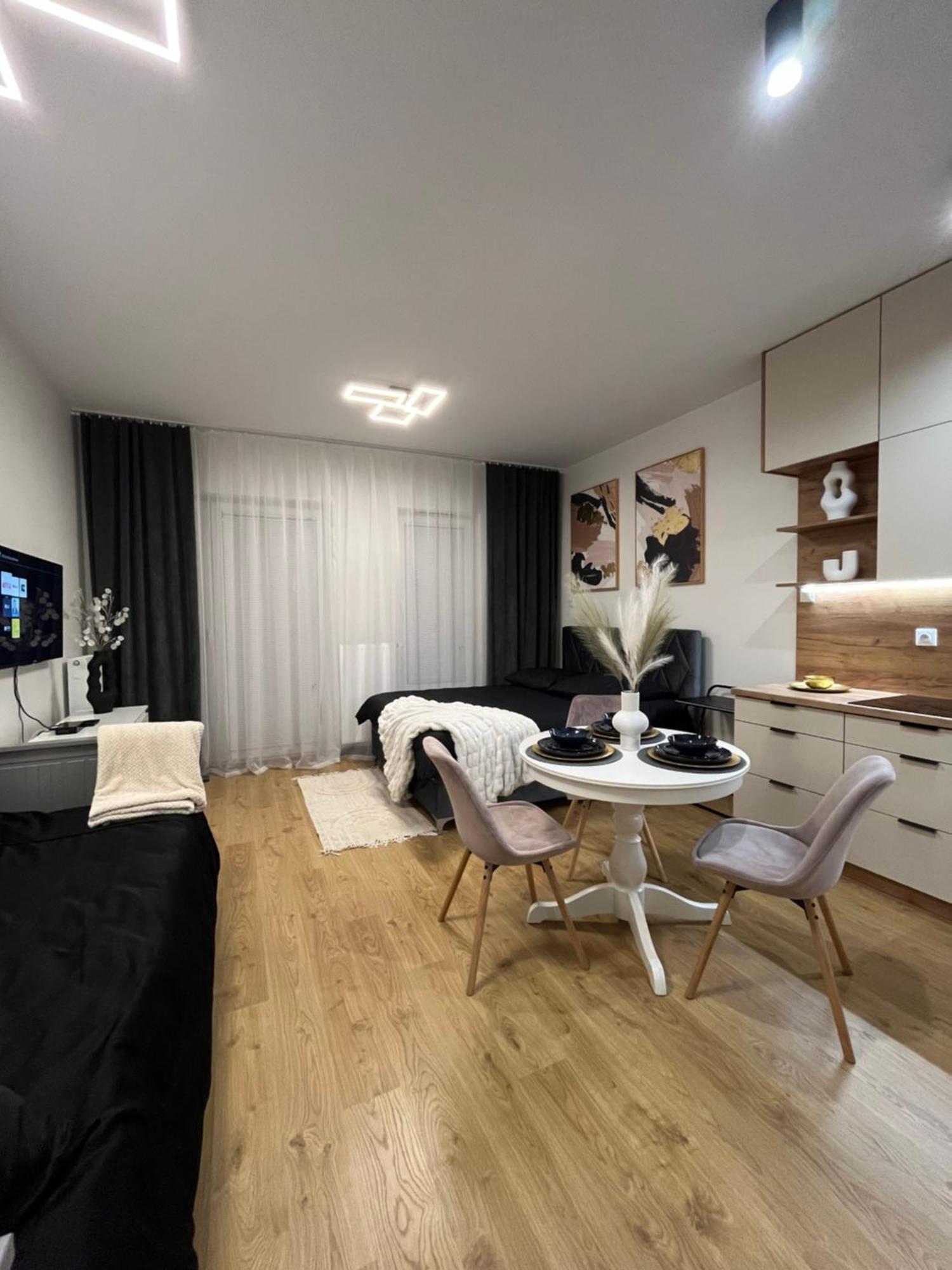 Apartament Nova Klonova Porto Kielce Dış mekan fotoğraf