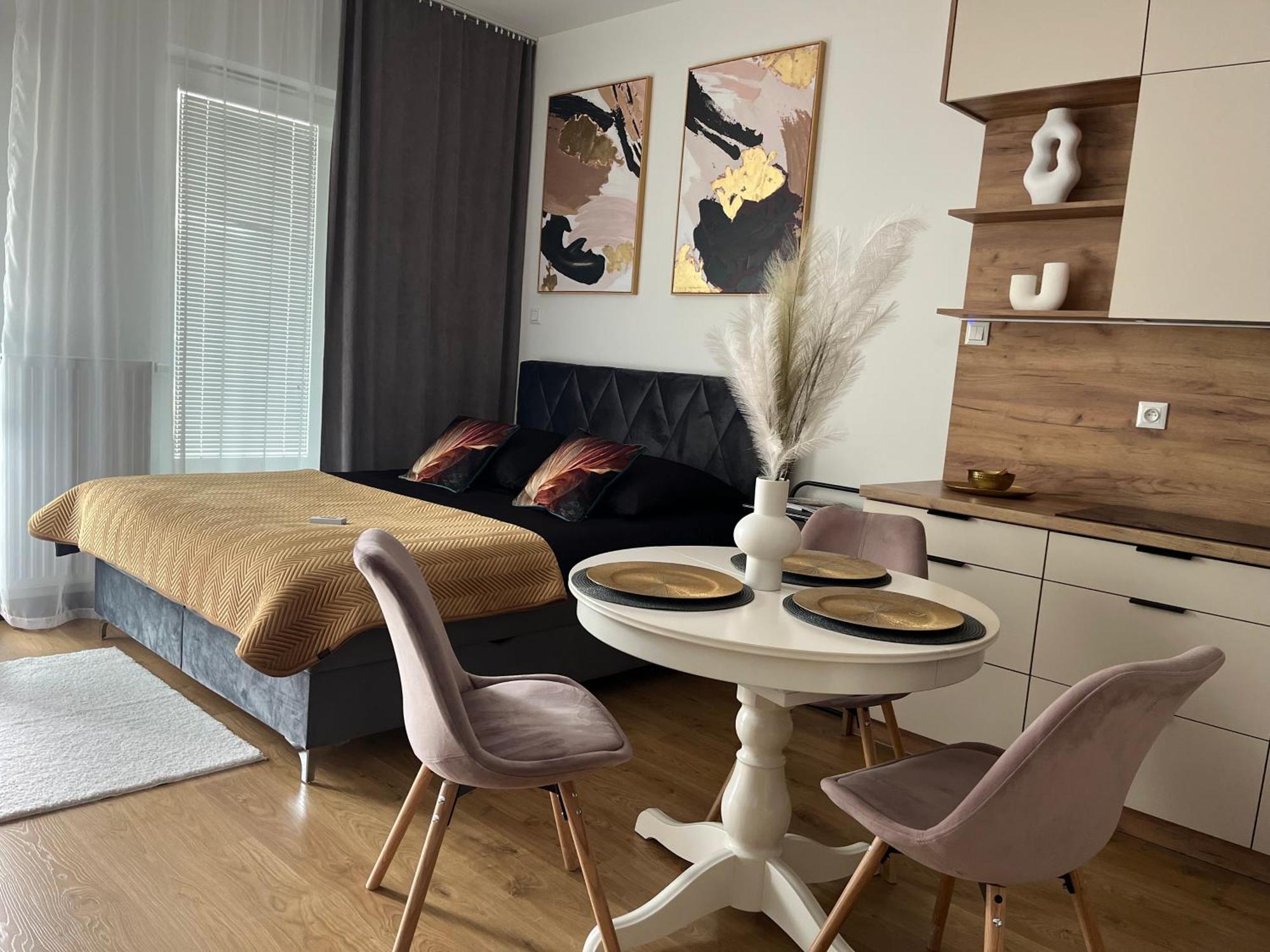 Apartament Nova Klonova Porto Kielce Dış mekan fotoğraf